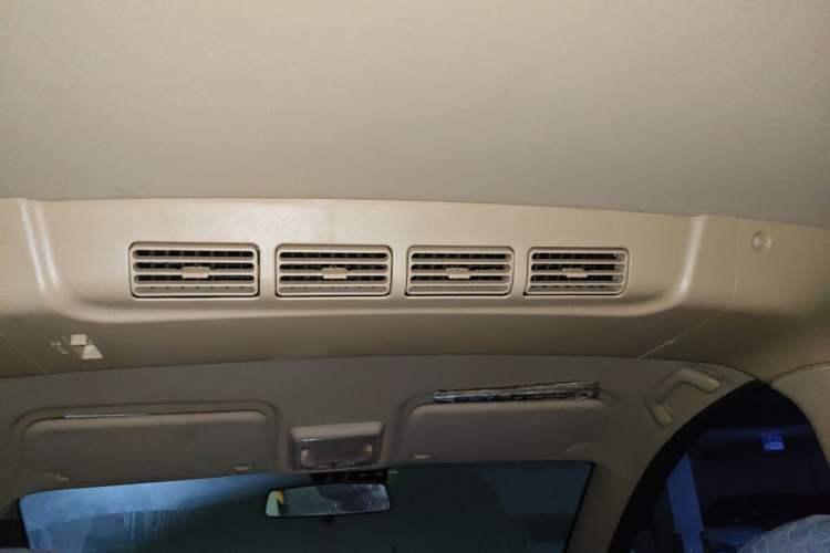 Used Dongfeng Fengon 2013 1.3L Manual Deluxe Edition DK13-08 Headliner