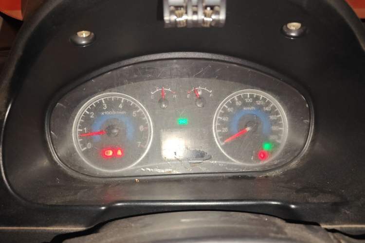 Used Dongfeng Fengon 2013 1.5L Manual Deluxe Model DK15 Instrument Cluster