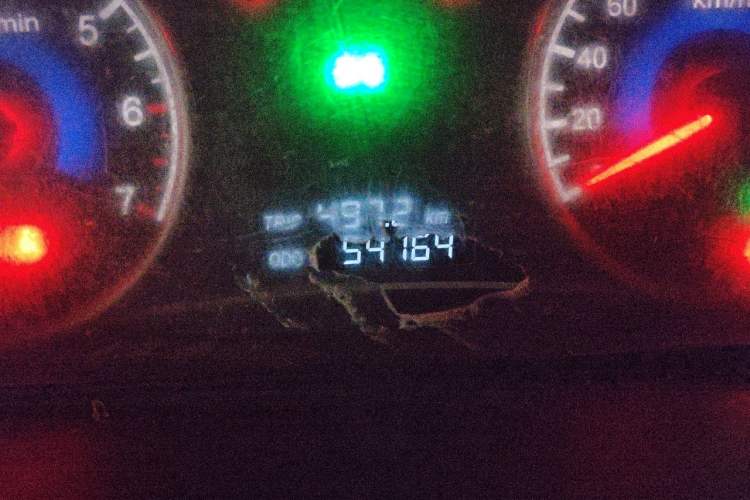 Used Dongfeng Fengon 2013 1.5L Manual Deluxe Model DK15 Odometer Close Up