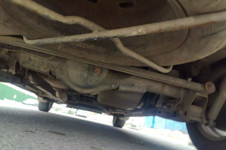 Used Dongfeng Fengon 2013 1.3L Manual Deluxe Edition DK13-08 Chassis Rear