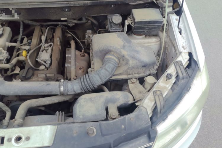 Used Dongfeng Fengon 2013 1.3L Manual Deluxe Edition DK13-08 Engine Bay Left