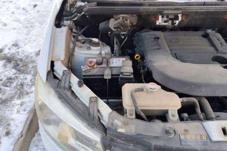 Used Dongfeng Fengon 2013 1.5L Manual Comfort Version DK15 Engine Bay Right