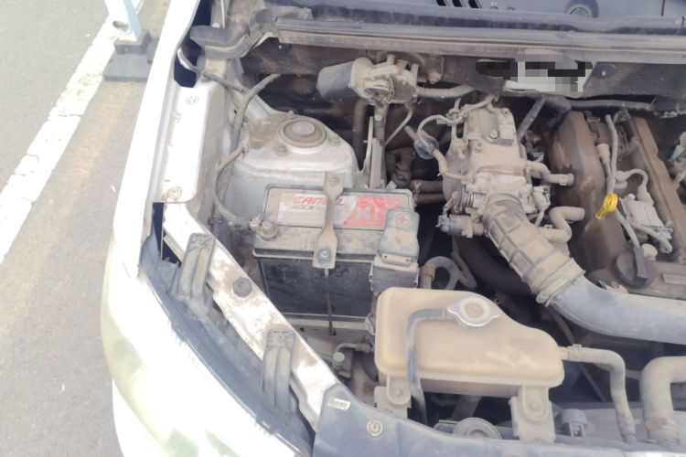 Used Dongfeng Fengon 2013 1.3L Manual Deluxe Edition DK13-08 Engine Bay Right