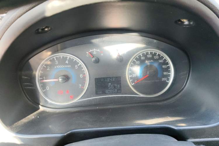 Used Dongfeng Fengon 2013 1.5L Manual Comfort Version DK15 Instrument Cluster