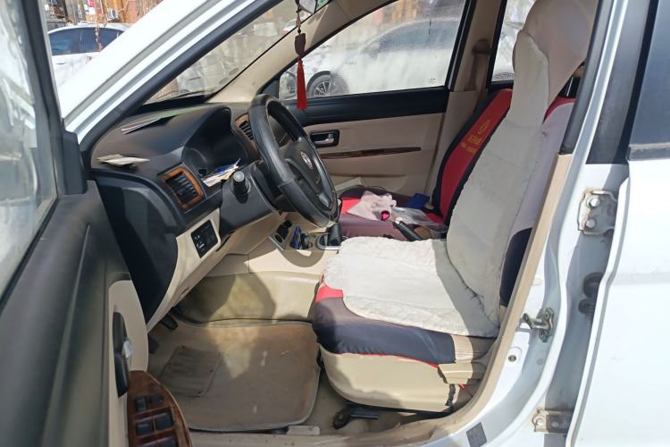 Used Dongfeng Fengon 2013 1.5L Manual Deluxe Model DK15 Left Front Seat