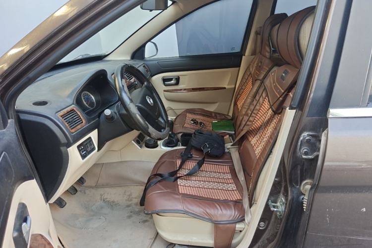 Used Dongfeng Fengon 2013 1.5L Manual Deluxe Model DK15 Left Front Seat