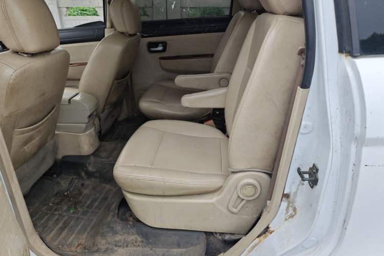Used Dongfeng Fengon 2013 1.5L Manual Deluxe Model DK15 Left Rear Seat