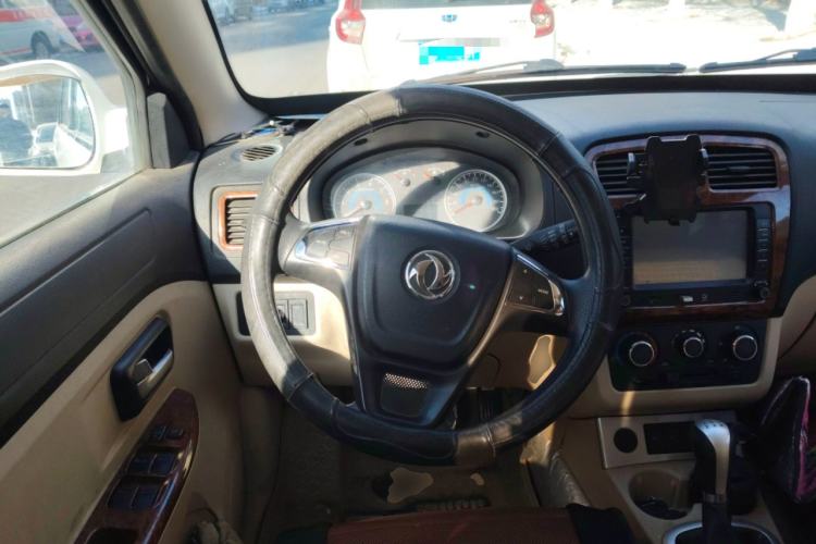 Used Dongfeng Fengon 2013 1.5L Manual Comfort Version DK15 Steering Wheel