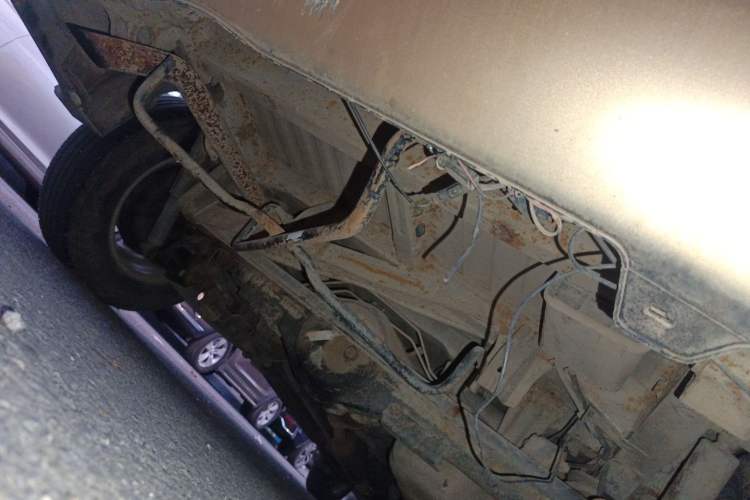 Used Dongfeng Fengon 2013 1.3L Manual Deluxe Edition DK13-08 Chassis Rear Right