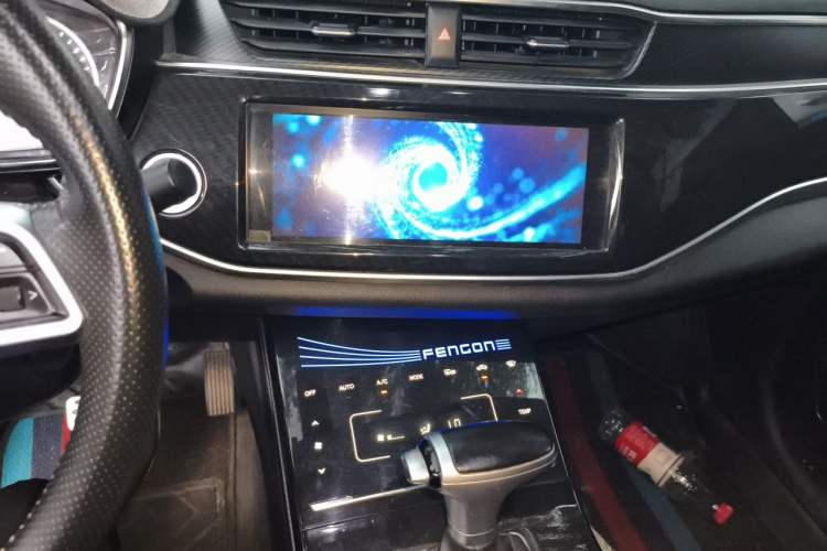 Used Dongfeng Fengon ix5 2019 220T CVT ZhiShang Trim China V Standard Audio And AC Panel
