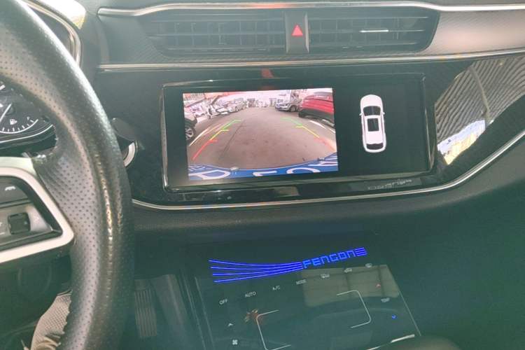 Used Dongfeng Fengon ix5 2019 220T CVT ZhiShang Trim China V Standard Audio And AC Panel