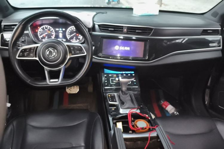 Used Dongfeng Fengon ix5 2019 220T CVT ZhiShang Trim China V Standard Center Console