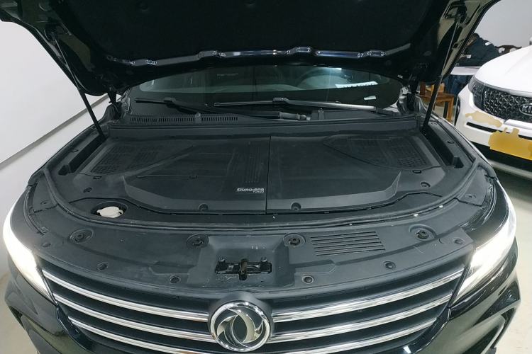 Used Dongfeng Fengon ix5 2019 220T CVT Zhiyue Trim China V Emission Standard Engine Bay