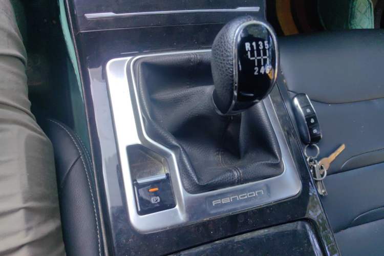 Used Dongfeng Fengon ix5 2019 220T Manual ZhiShang Version China VI Standard Gear Lever