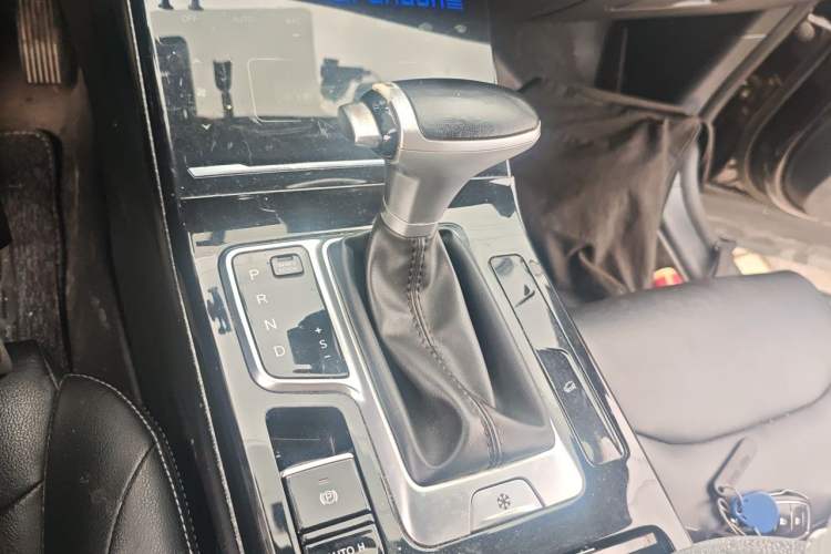 Used Dongfeng Fengon ix5 2019 220T CVT ZhiShang Trim China V Standard Gear Lever