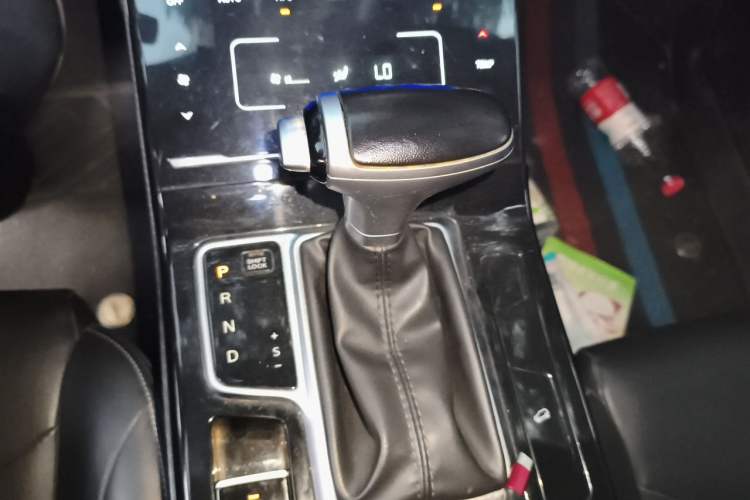 Used Dongfeng Fengon ix5 2019 220T CVT ZhiShang Trim China V Standard Gear Lever