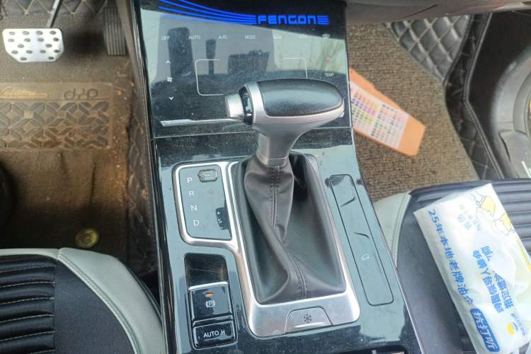 Used Dongfeng Fengon ix5 2019 220T CVT ZhiShang Trim China V Standard Gear Lever