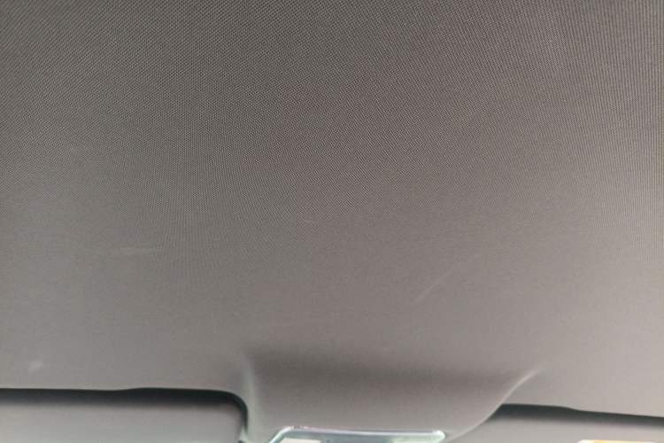 Used Dongfeng Fengon ix5 2019 220T CVT ZhiShang Trim China V Standard Headliner