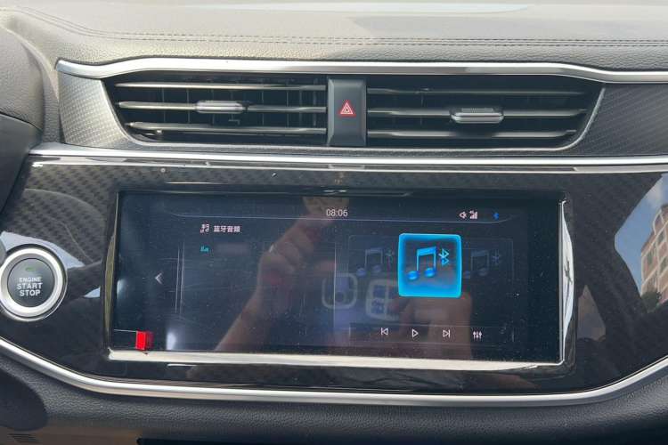 Used Dongfeng Fengon ix5 2019 220T CVT Zhiyue Trim China VI Standard Interior 12