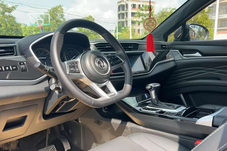 Used Dongfeng Fengon ix5 2019 220T CVT Zhiyue Trim China VI Standard Interior 6