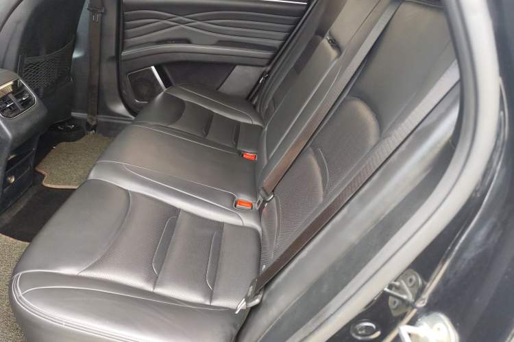Used Dongfeng Fengon ix5 2019 220T CVT Zhiyue Trim China V Emission Standard Left Rear Seat