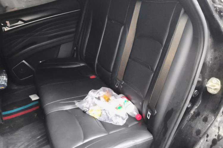 Used Dongfeng Fengon ix5 2019 220T CVT ZhiShang Trim China V Standard Left Rear Seat