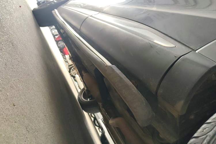 Used Dongfeng Fengon ix5 2019 220T CVT ZhiShang Trim China V Standard Left Side Sill