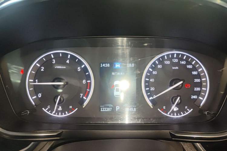 Used Dongfeng Fengon ix5 2019 220T CVT Zhiyue Trim China V Emission Standard Odometer Close Up