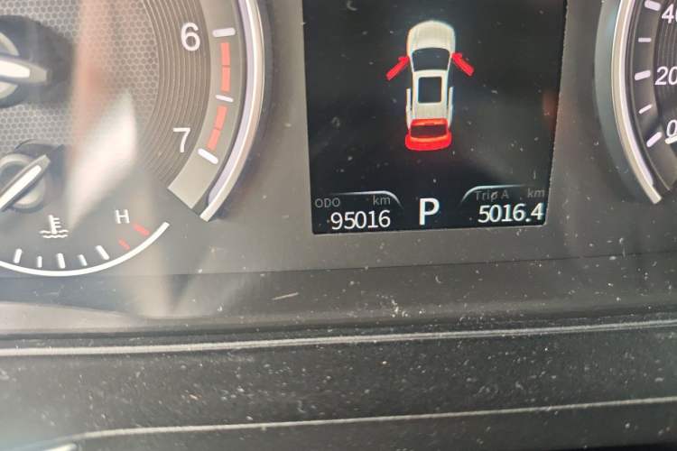 Used Dongfeng Fengon ix5 2019 220T CVT ZhiShang Trim China V Standard Odometer Close Up