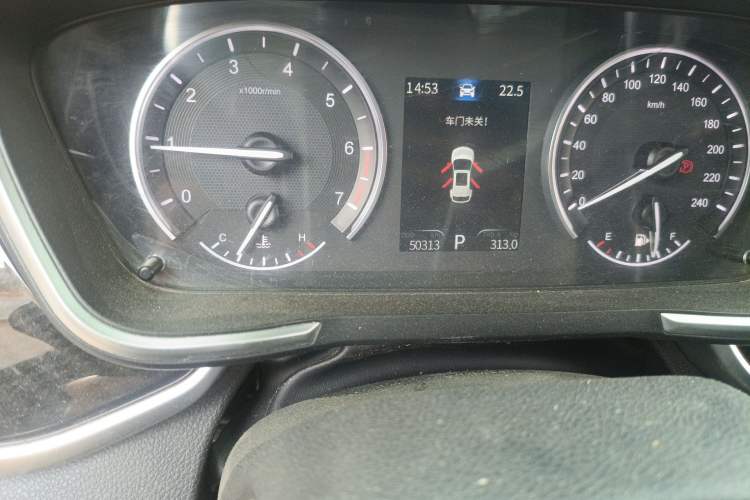 Used Dongfeng Fengon ix5 2019 220T CVT ZhiShang Trim China V Standard Odometer Close Up