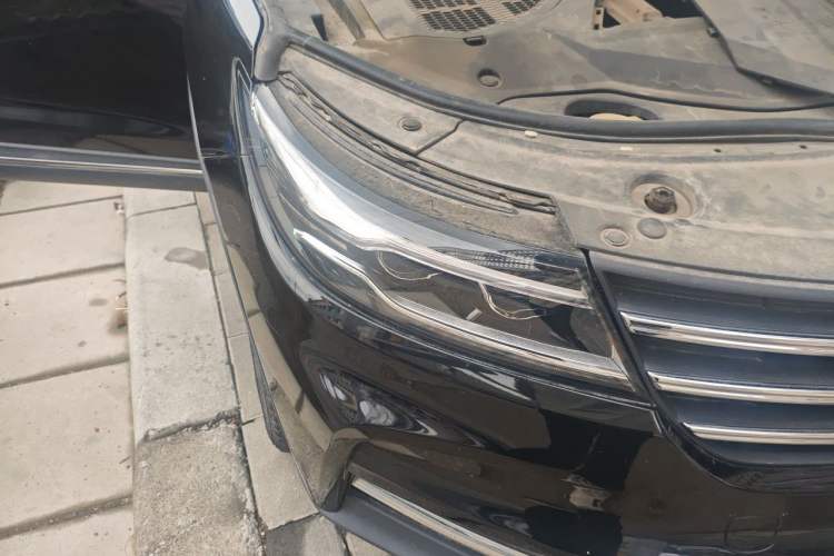 Used Dongfeng Fengon ix5 2019 220T CVT ZhiShang Trim China V Standard Right Front Headlight