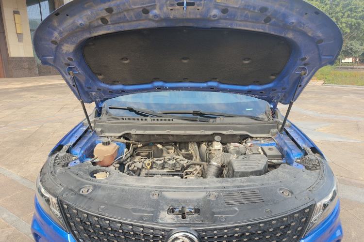 Used Dongfeng Fengon ix5 2019 220T CVT ZhiShang Trim China V Standard Engine Bay