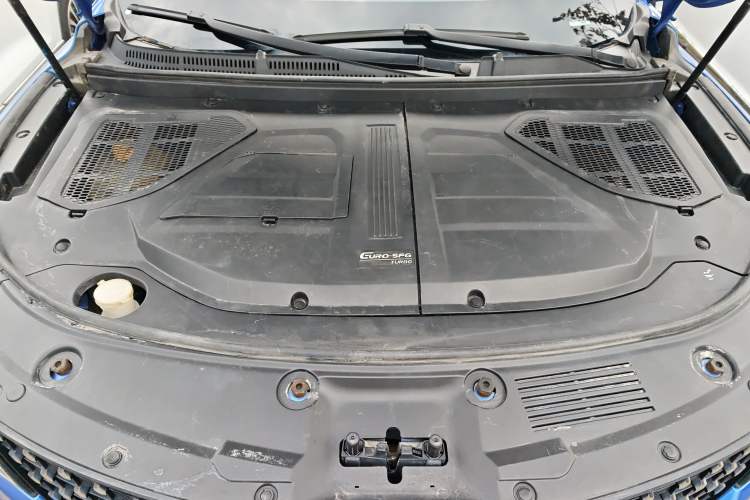 Used Dongfeng Fengon ix5 2019 220T CVT ZhiShang Trim China V Standard Engine Bay