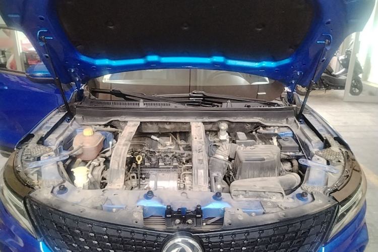 Used Dongfeng Fengon ix5 2019 220T CVT Zhiyue Trim China V Emission Standard Engine Bay