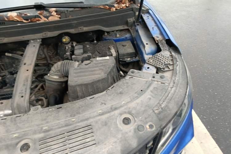 Used Dongfeng Fengon ix5 2019 220T Manual ZhiShang Version China VI Standard Engine Bay Left