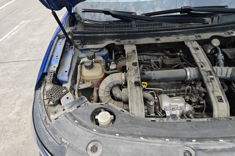 Used Dongfeng Fengon ix5 2019 280TGDI CVT ZhiZun Trim China V Emission Standard Engine Bay Right