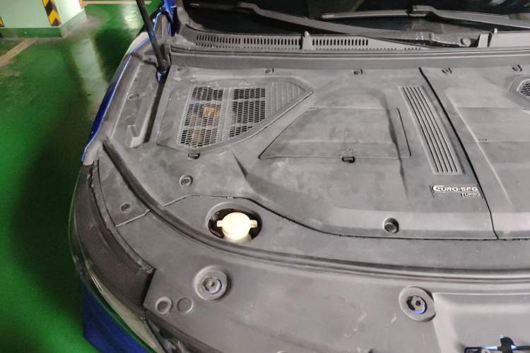 Used Dongfeng Fengon ix5 2019 220T CVT Zhiyue Trim China V Emission Standard Engine Bay Right