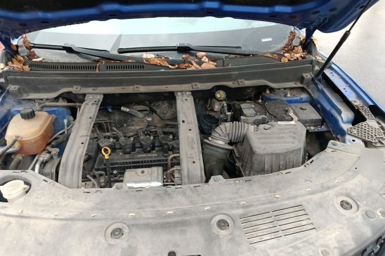 Used Dongfeng Fengon ix5 2019 220T Manual ZhiShang Version China VI Standard Engine Bay
