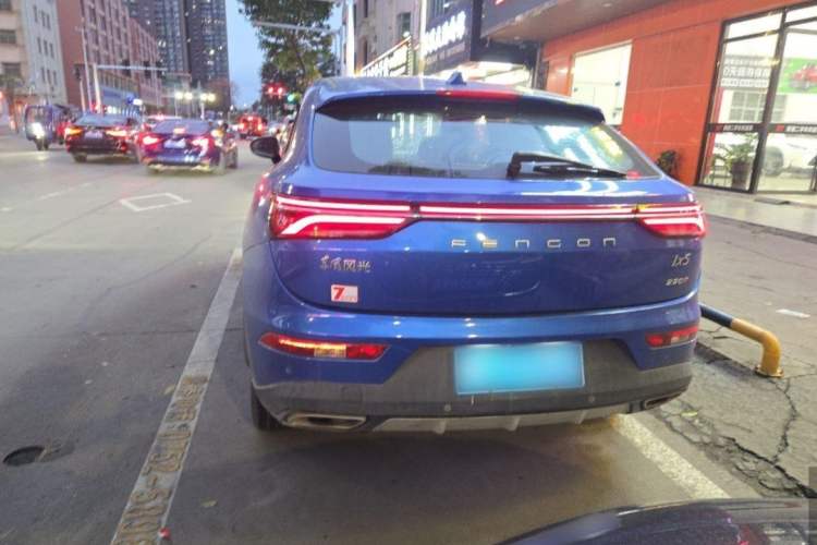 Used Dongfeng Fengon ix5 2019 220T CVT ZhiShang Trim China V Standard Exterior 4