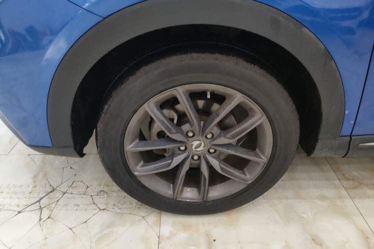 Used Dongfeng Fengon ix5 2019 220T CVT ZhiShang Trim China V Standard Exterior 4
