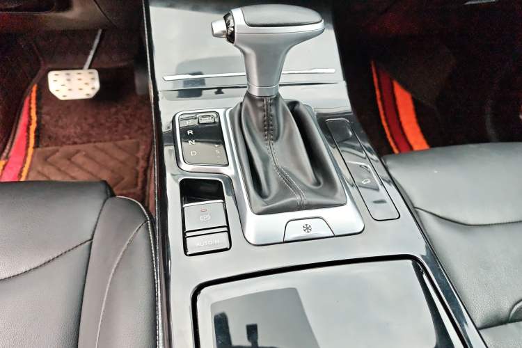 Used Dongfeng Fengon ix5 2019 220T CVT ZhiShang Trim China V Standard Gear Lever