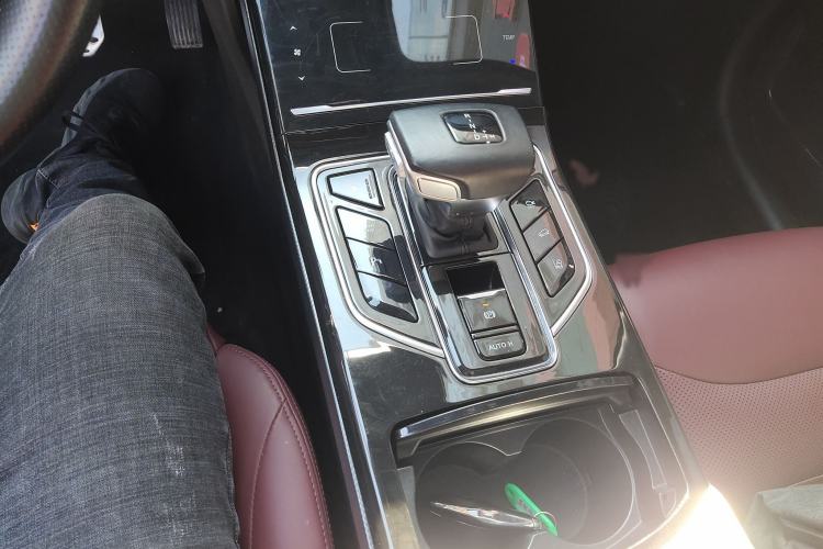 Used Dongfeng Fengon ix5 2019 280TGDI CVT ZhiZun Trim China V Emission Standard Gear Lever