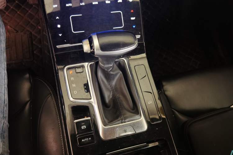Used Dongfeng Fengon ix5 2019 220T CVT Zhiyue Trim China VI Standard Gear Lever