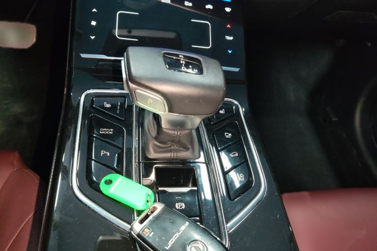 Used Dongfeng Fengon ix5 2019 280TGDI CVT ZhiZun Trim China V Emission Standard Gear Lever