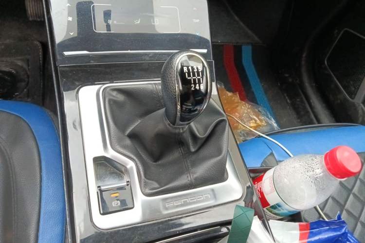 Used Dongfeng Fengon ix5 2019 220T Manual ZhiShang Version China VI Standard Gear Lever