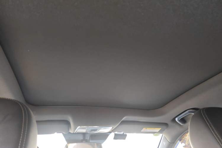 Used Dongfeng Fengon ix5 2019 280TGDI CVT ZhiZun Trim China V Emission Standard Headliner