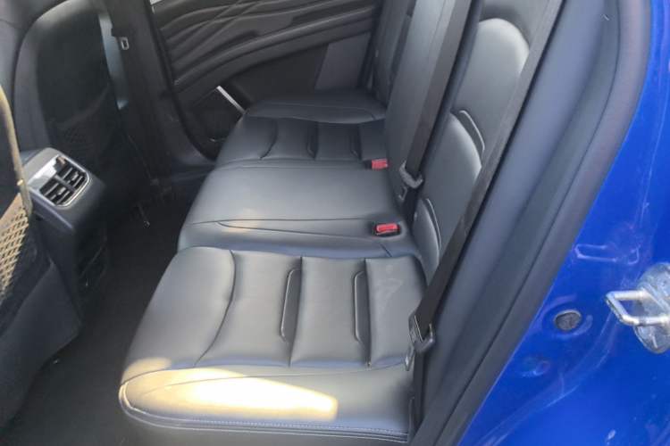 Used Dongfeng Fengon ix5 2019 220T CVT ZhiShang Trim China V Standard Left Rear Seat