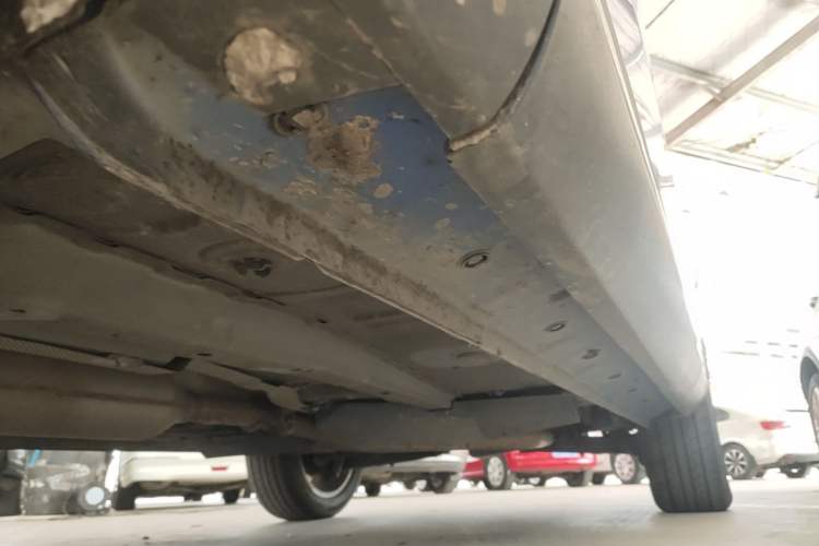 Used Dongfeng Fengon ix5 2019 220T CVT Zhiyue Trim China V Emission Standard Left Side Sill