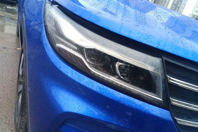 Used Dongfeng Fengon ix5 2019 220T CVT Zhiyue Trim China V Emission Standard Right Front Headlight