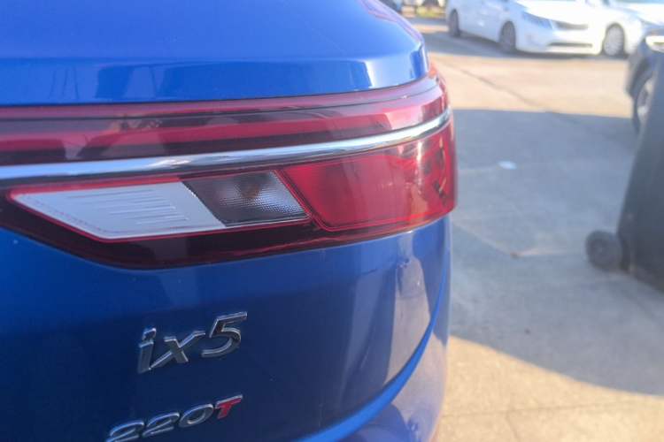 Used Dongfeng Fengon ix5 2019 220T CVT ZhiShang Trim China V Standard Right Rear Taillight